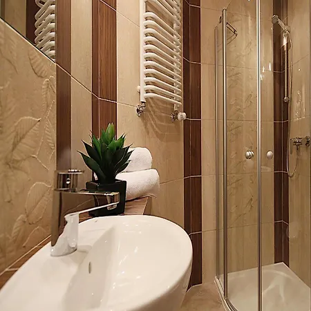 24 Premium Old Town *