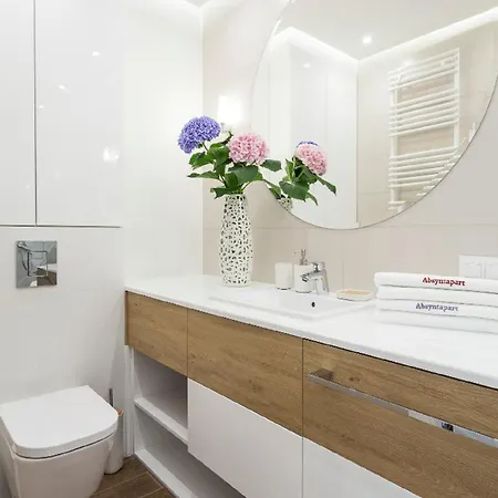 24 Premium Old Town Apartman *